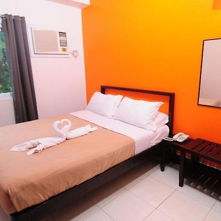 Negrense Suites Bacolod Exterior foto