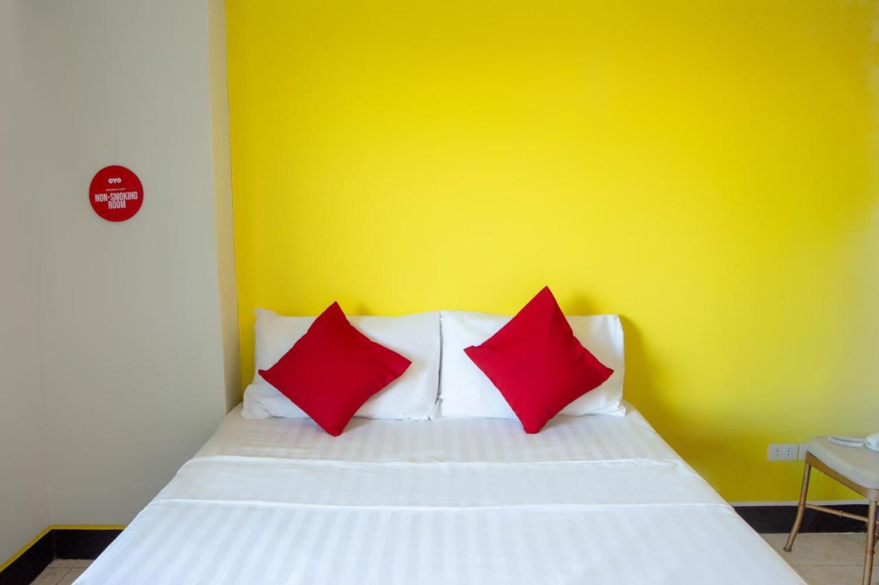 Negrense Suites Bacolod Exterior foto